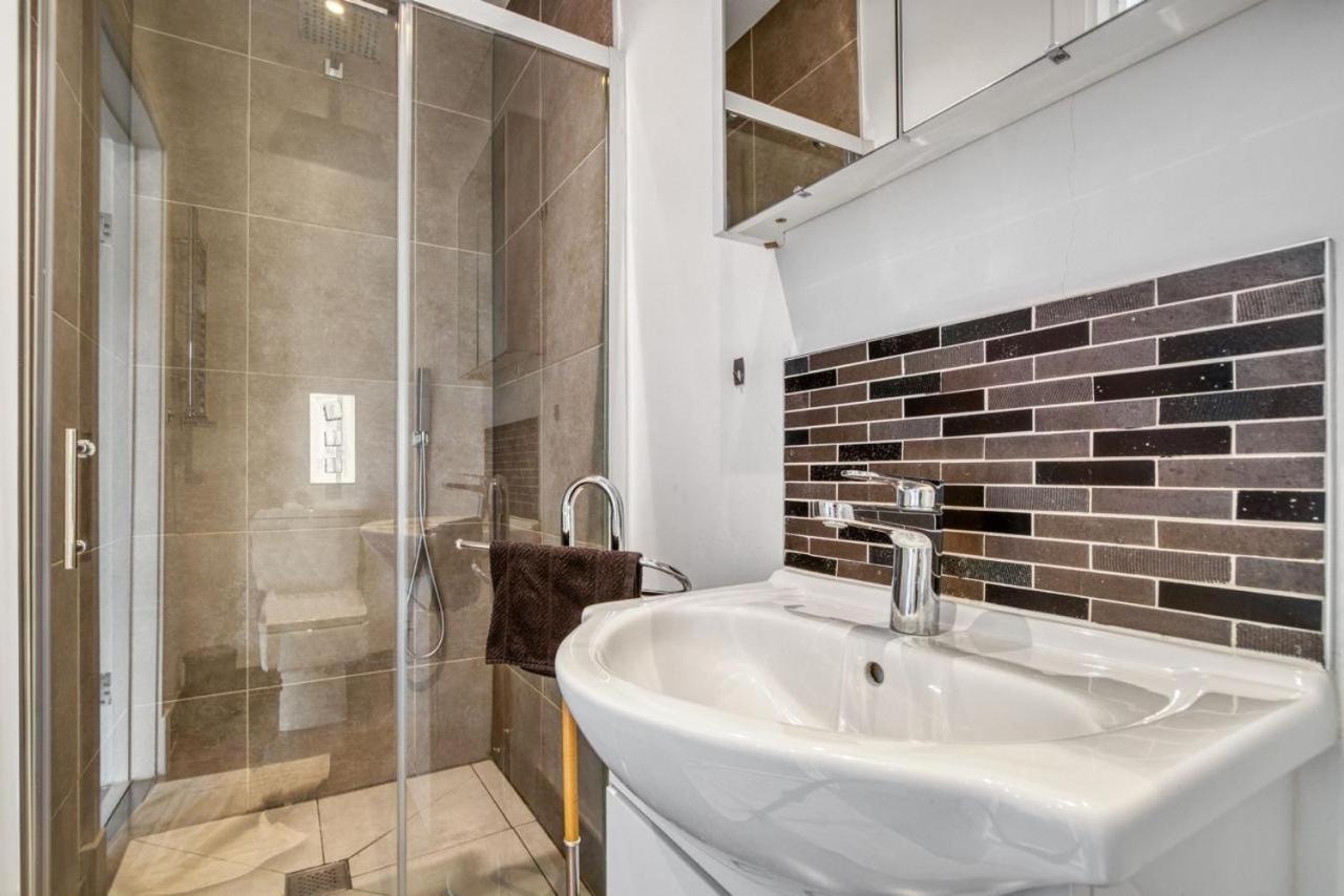 Luxurious Hidden Gem In Wandsworth Londres Exterior foto